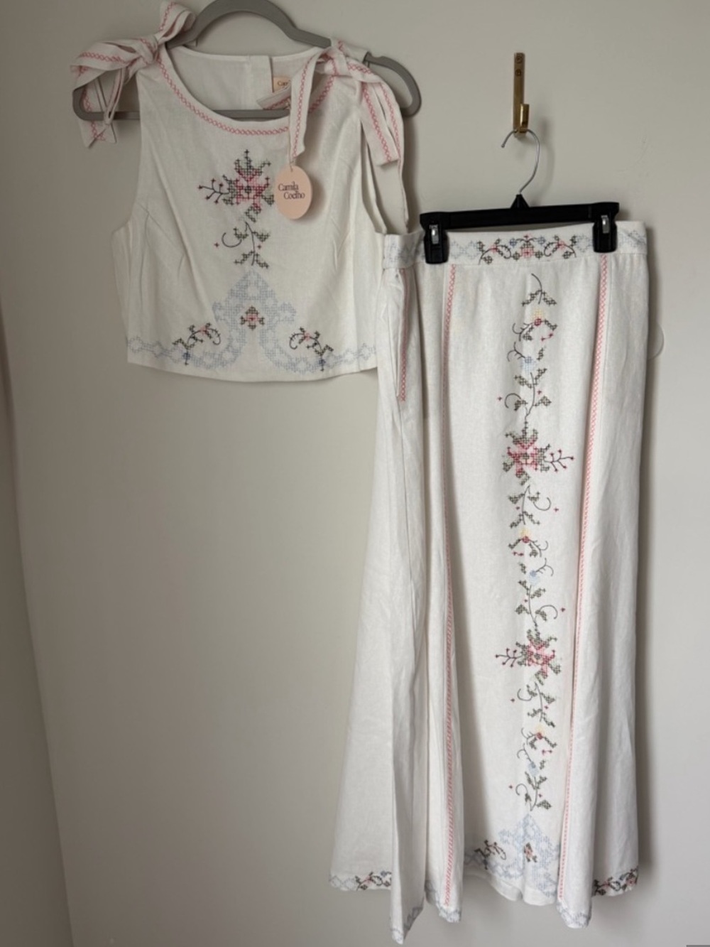 NEW 2 PC SET CAMILA COELHO EMBROIDERY SKIRT AND BOW TOP 
🚨FIRM PRICE NO DISCOUNT - Picture 7 of 17